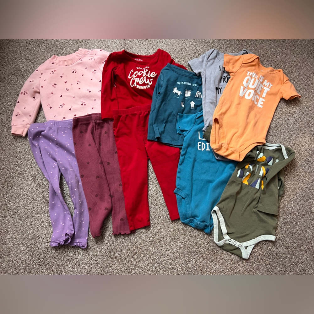 Large Bundle lot of 2 girls matching outfits+ more okie dokie 18 months